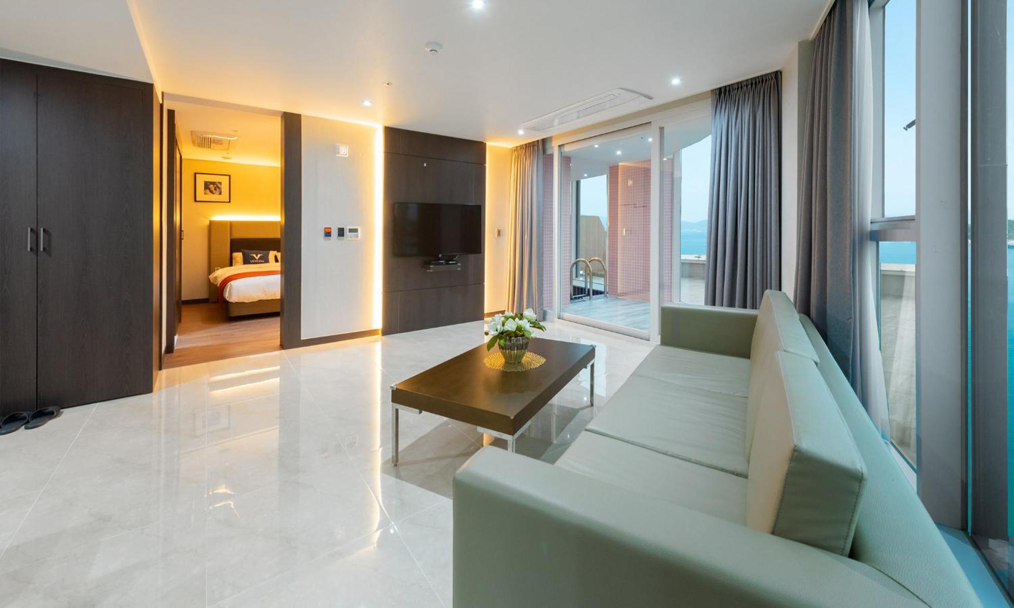 Venezia Hotel And Resort Yeosu Exterior photo