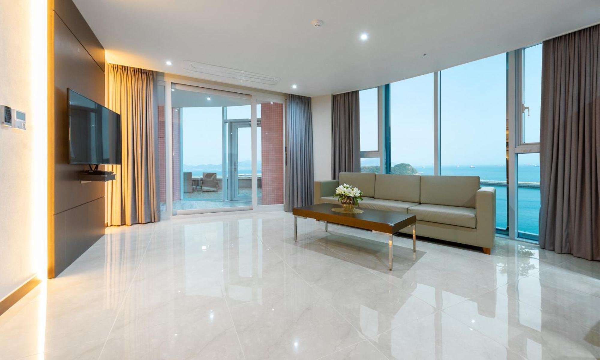 Venezia Hotel And Resort Yeosu Exterior photo